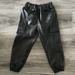Pants leather